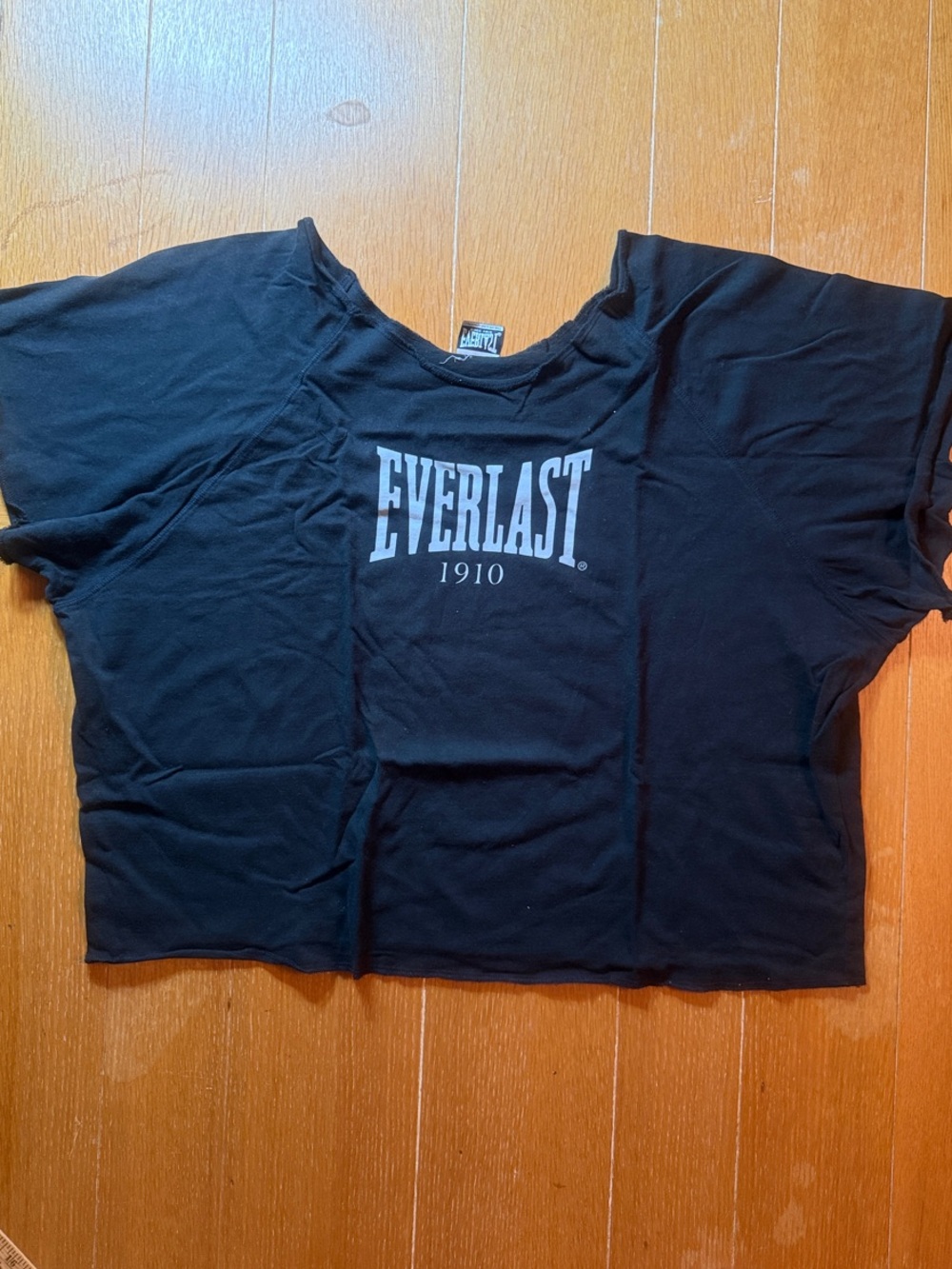 Men’s Everlast Black Cropped Workout SS Logo Tee XXL?